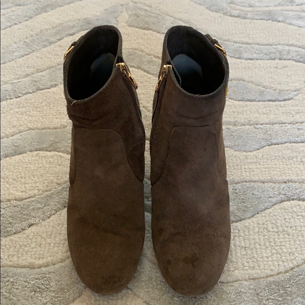 Tory Burch LAN Grey Milan Bootie sz 8 with box